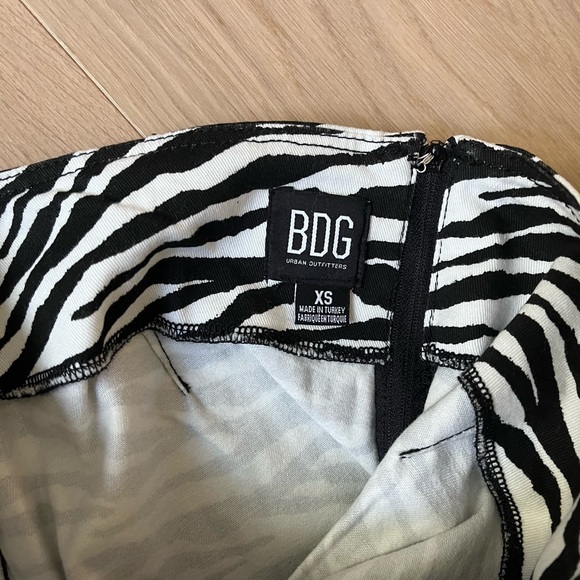 Urban Outfitters Zebra Skirt - Picture 5 of 5